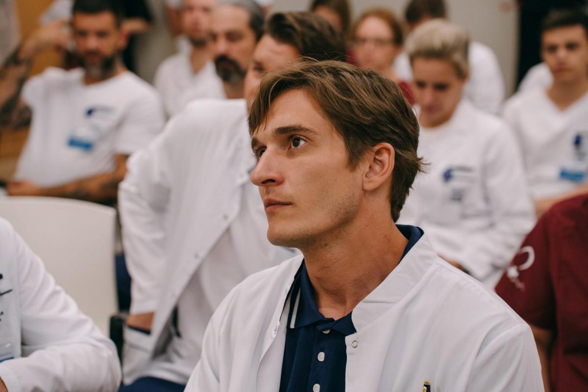 Кадр из «Склифа»

Источник: PREMIER