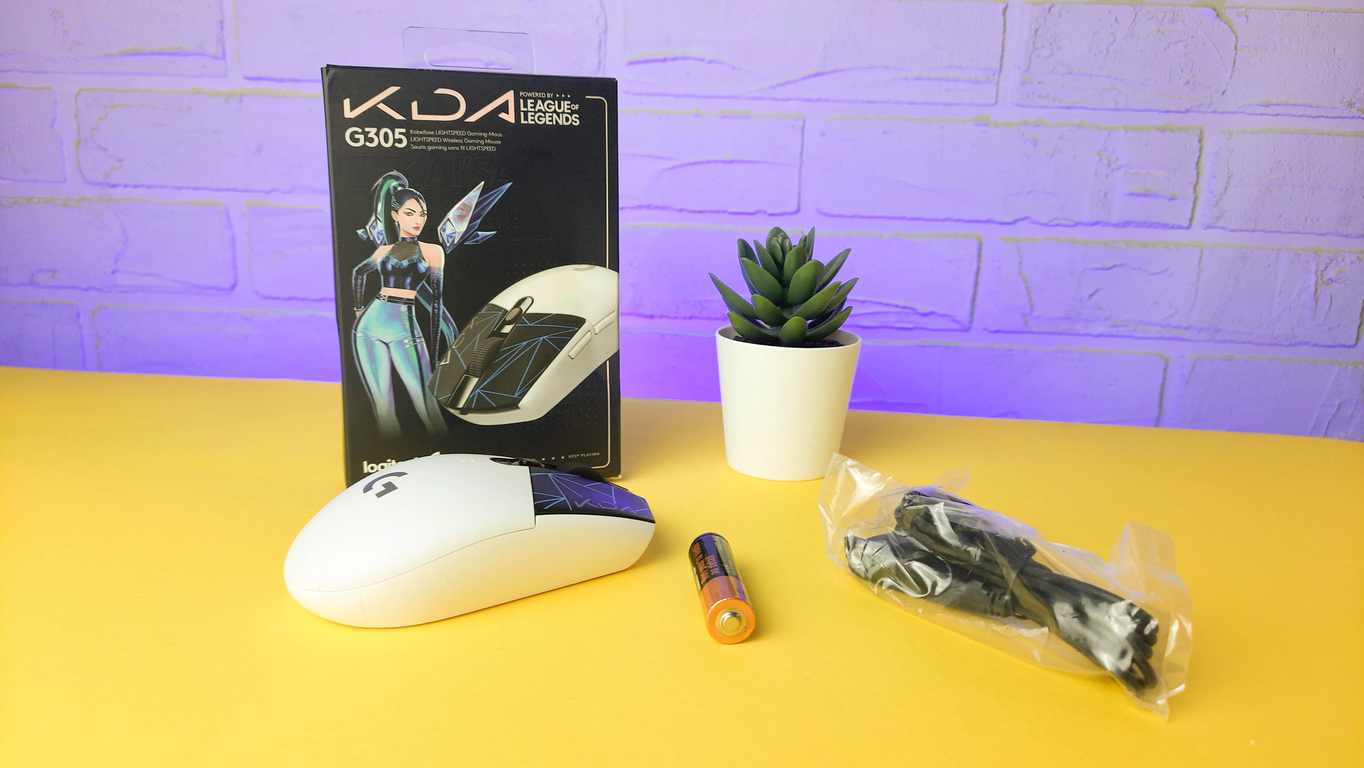 Обзор Logitech G305 K/DA: беспроводная игровая мышка для фанатов K-Pop и League of Legends - фото 1