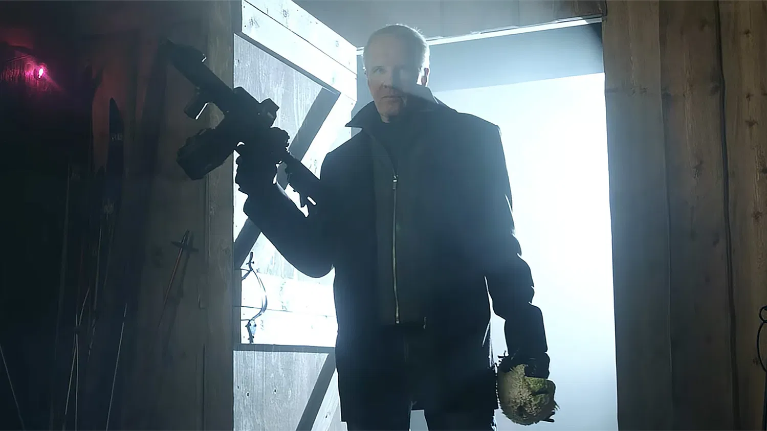 Бюджет фильма составил всего $1.5 млн

Источник: Frozen Flame Pictures