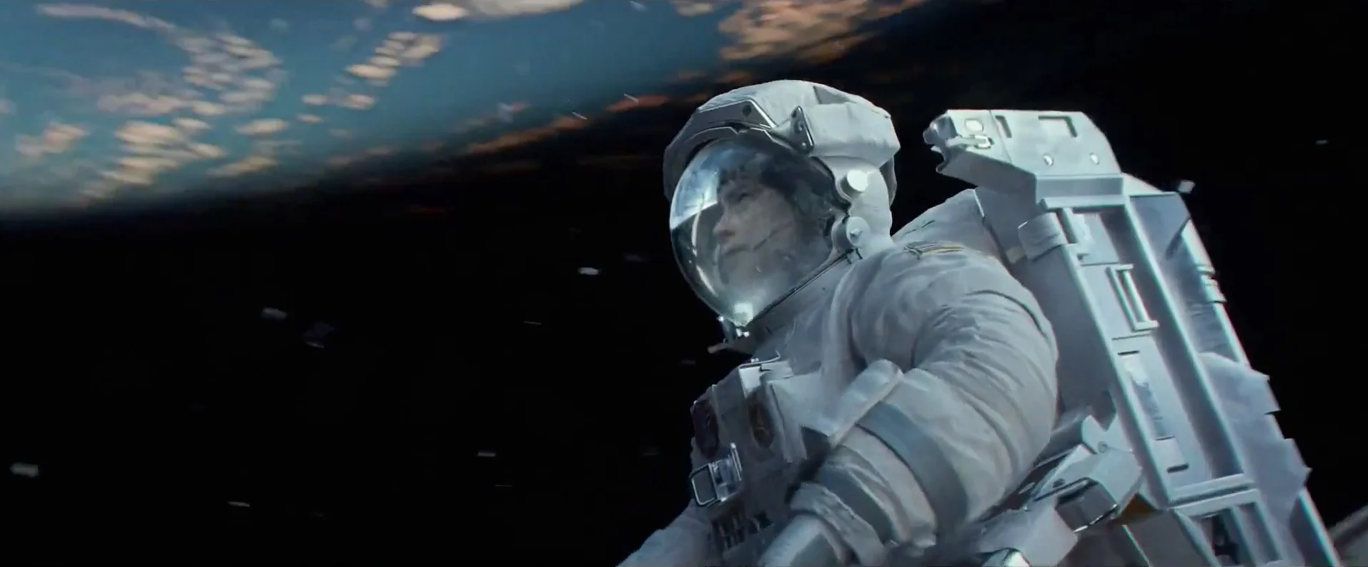 Российская звезда вылетела на МКС для съёмок «Вызова»: как другие актёры готовились к кино о космосе - фото 2