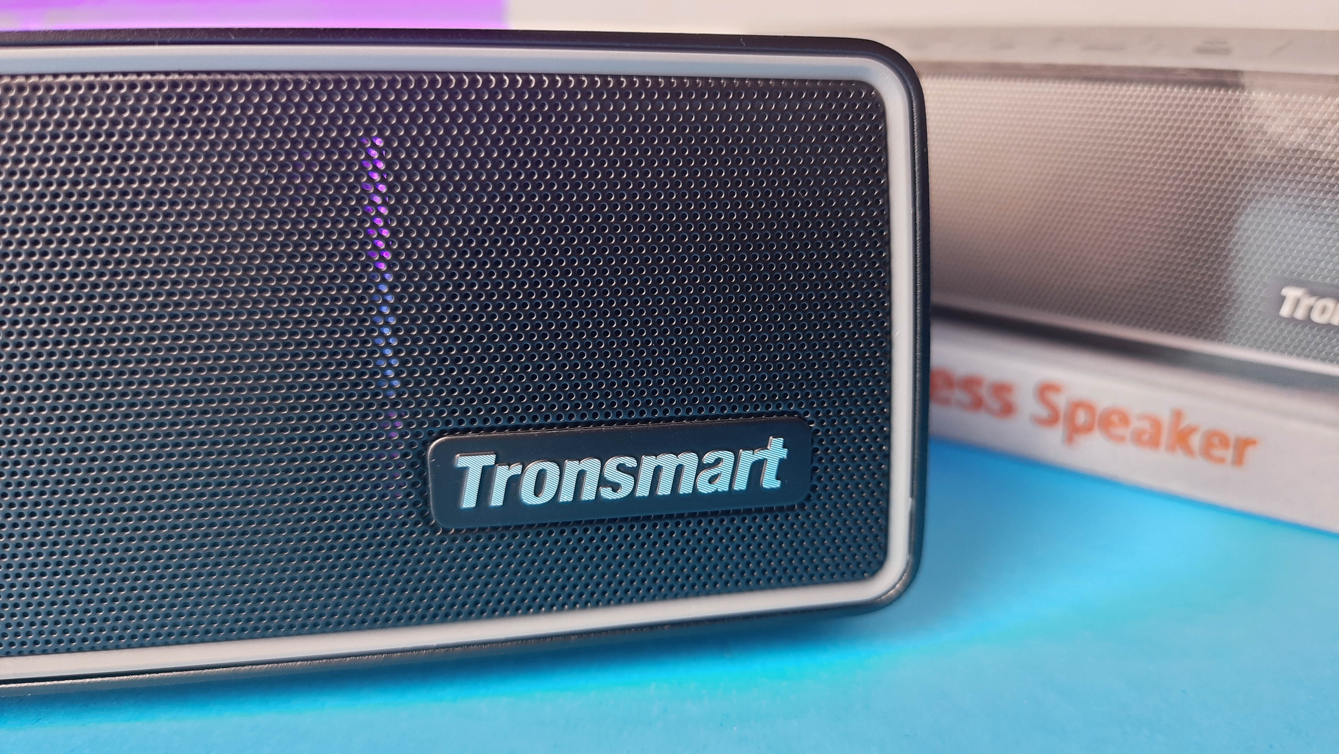 Обзор Tronsmart Studio: портативная колонка со встроенным сабвуфером - фото 6