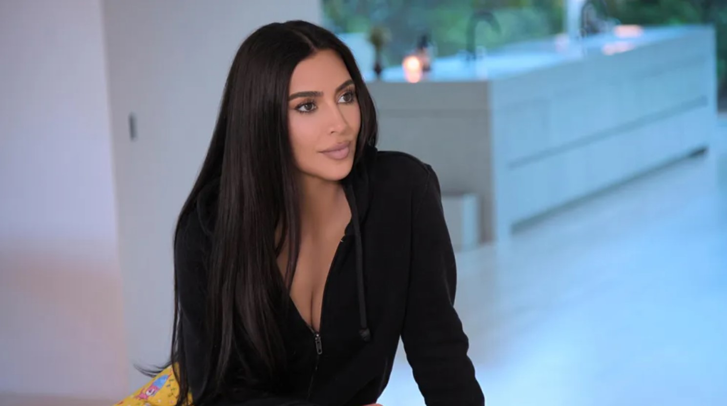 Ким Кардашьян выступила в защиту пожарных-заключенных Лос-Анджелеса - изображение 1 Ким Кардашьян выступила в защиту пожарных-заключенных Лос-Анджелеса - фото 1