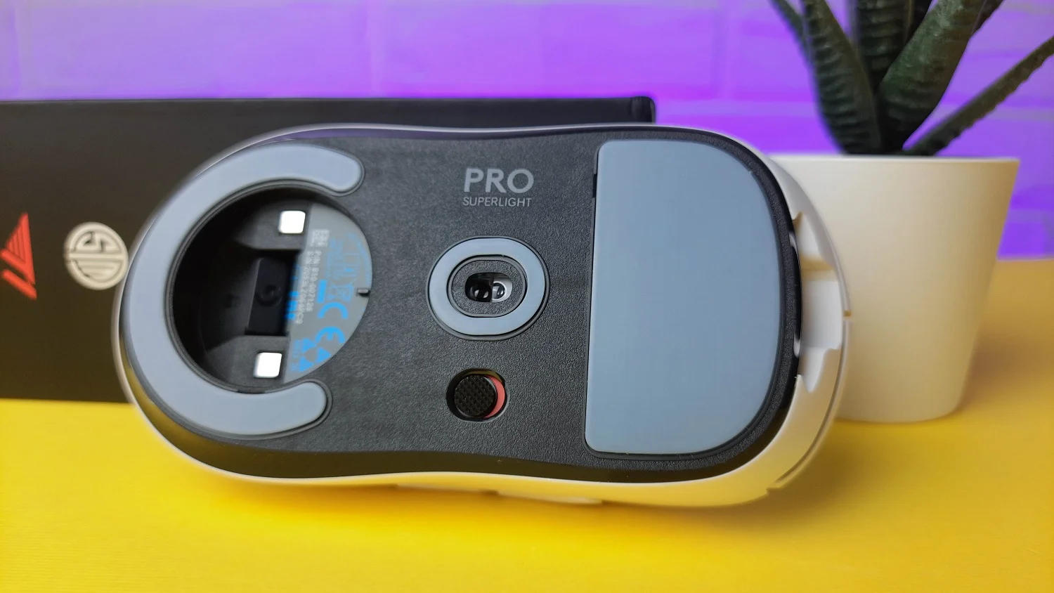 Обзор Logitech G Pro X Superlight: что может дорогая ультралегкая игровая мышка - фото 5