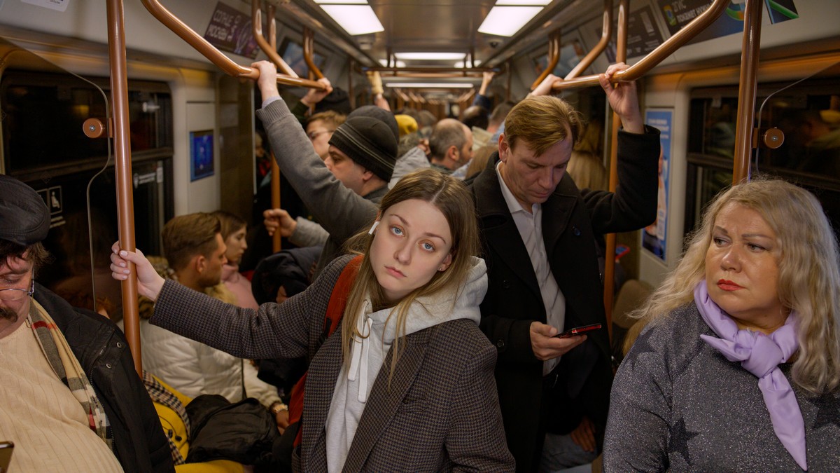 От «Слова пацана» до «Кибердеревни»: 10 лучших российских сериалов 2023 года - фото 9