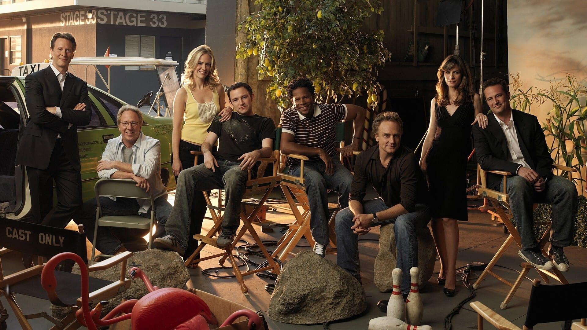 Прощание с Мэттью Перри: вспоминаем лучшие роли актёра и любимые эпизоды «Друзей» - фото 14