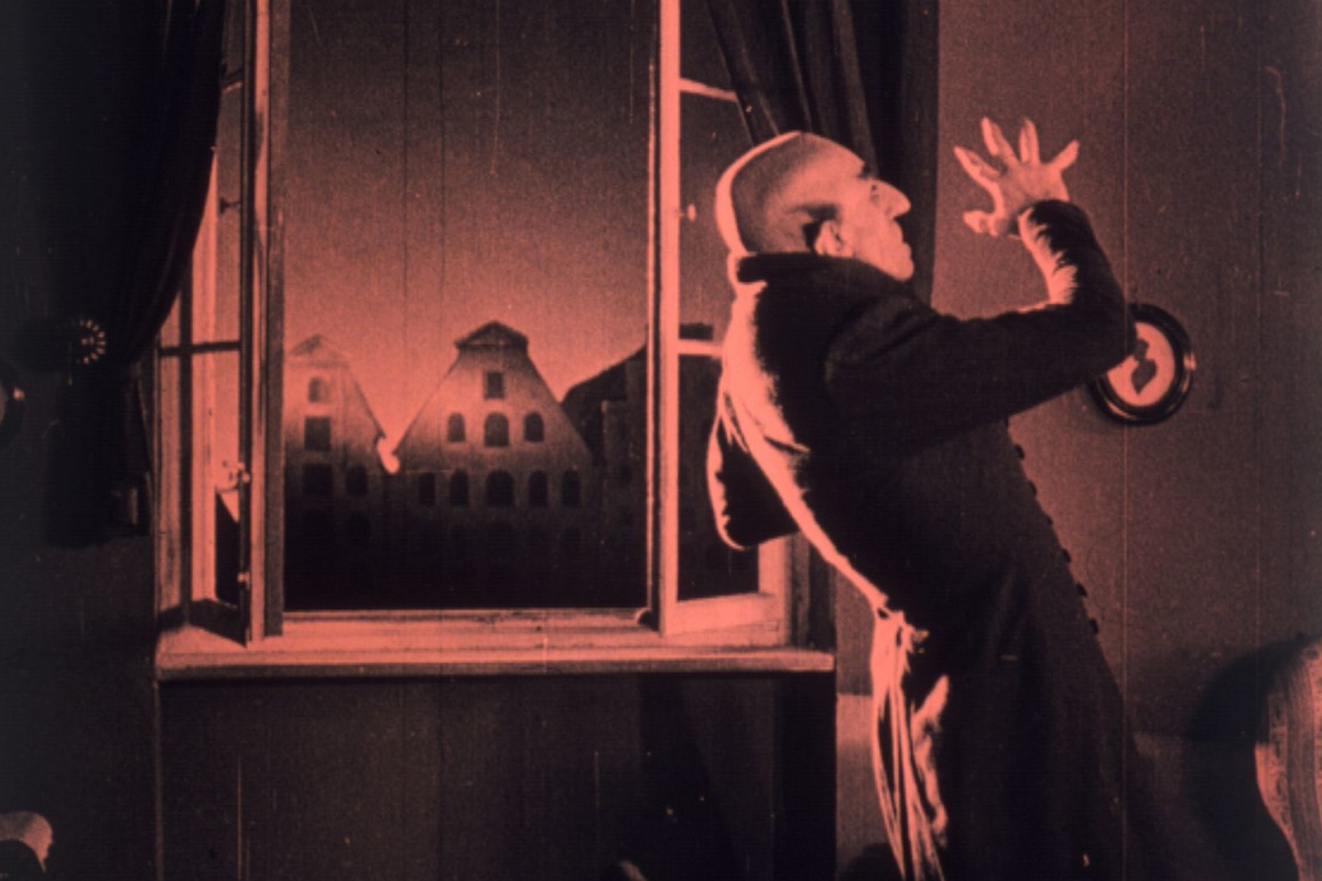 Название города Висборг в фильме — это соединённые вместе названия двух городов, Висмар и Любек

Источник: Film Arts Guild