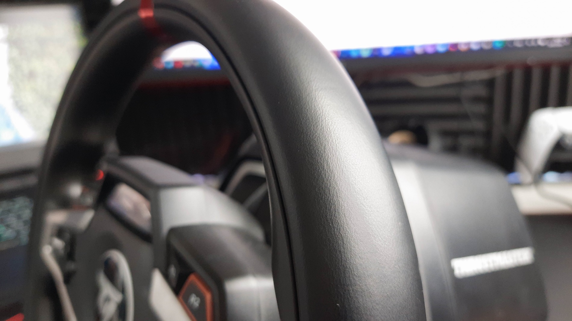 Обзор Thrustmaster T248: игровой руль с дисплеем для ПК и консолей - изображение 9 Обзор Thrustmaster T248: игровой руль с дисплеем для ПК и консолей - фото 9