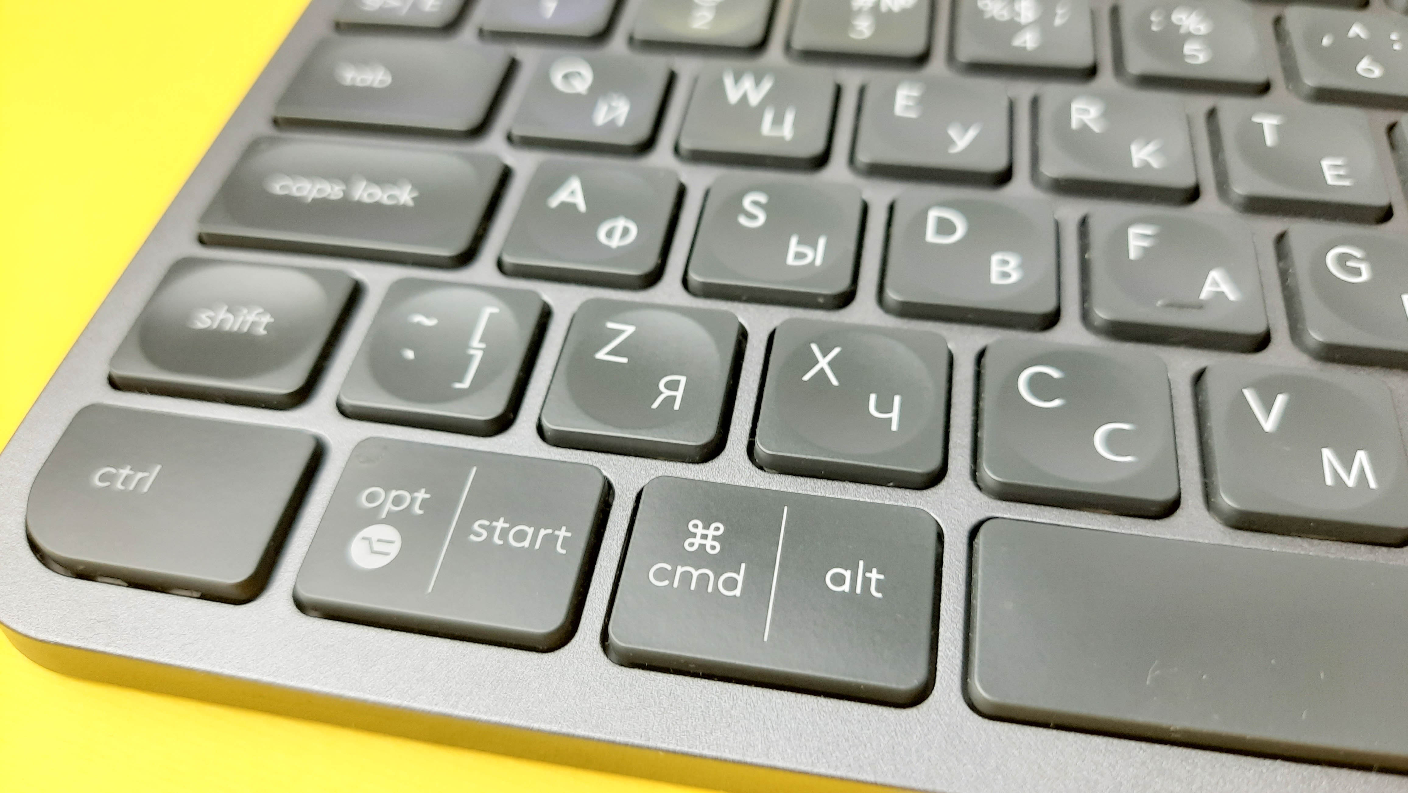 Обзор Logitech MX Keys: как справляется с играми и работой беспроводная ножничная клавиатура - изображение 6 Обзор Logitech MX Keys: как справляется с играми и работой беспроводная ножничная клавиатура - фото 6