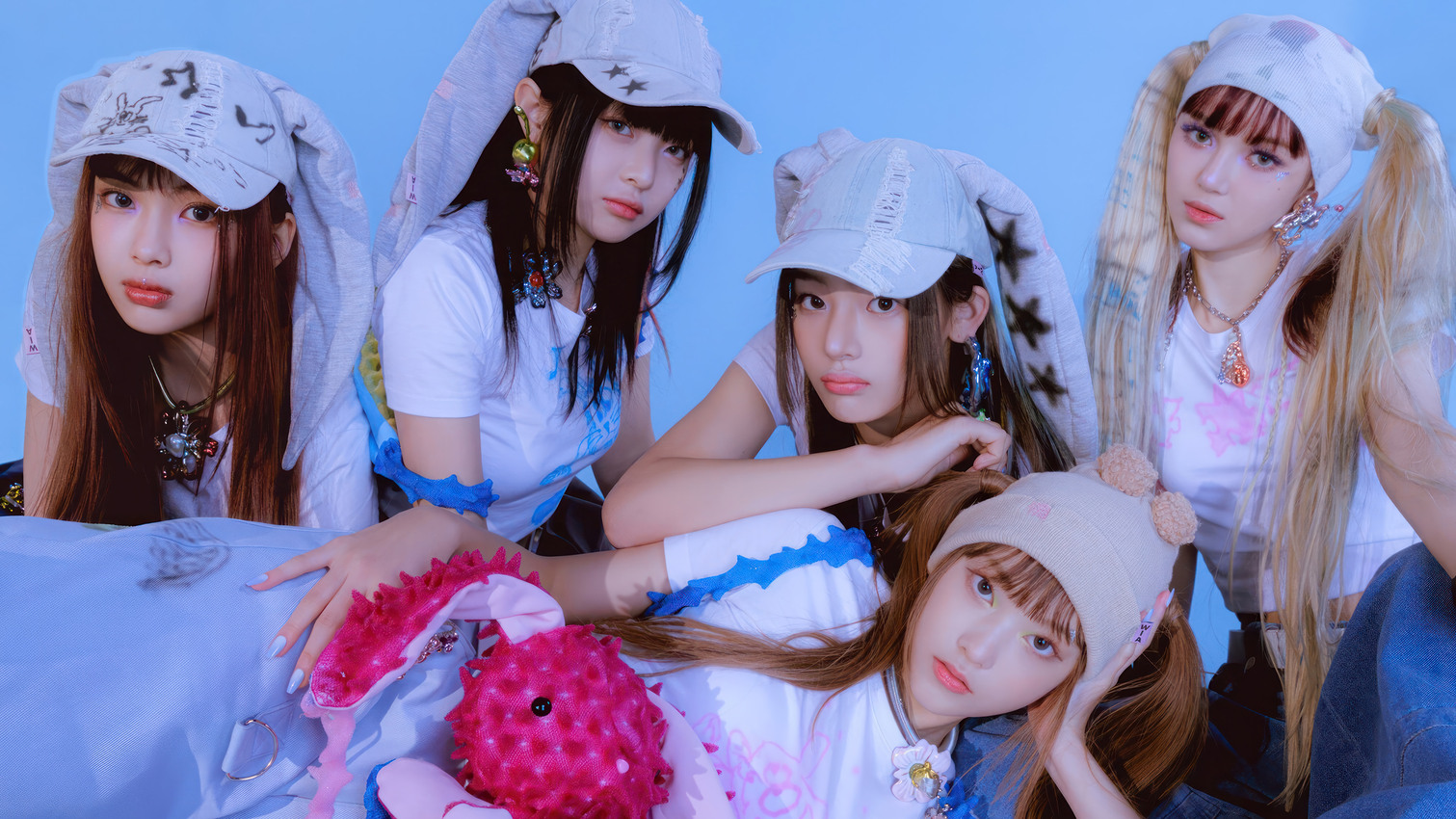 Корейская гёрл-группа NewJeans объявила о приостановке деятельности - фото 1