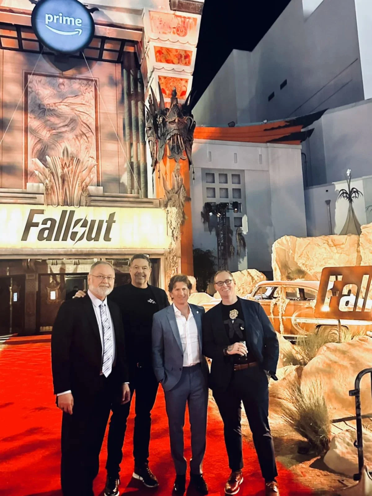 Создатели франшизы Fallout посетили премьеру сериала Amazon - фото 1