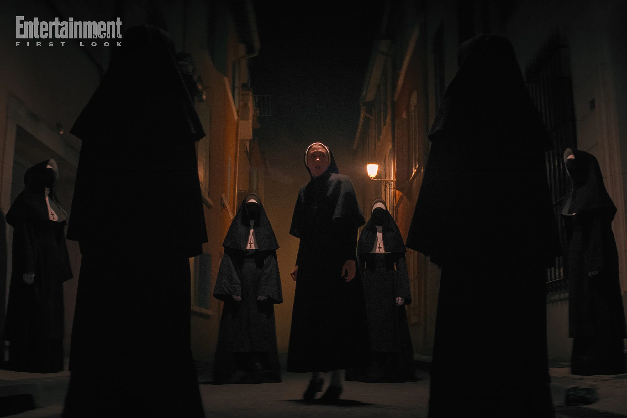 Появился первый кадр из сиквела «Проклятия монахини» - фото 1