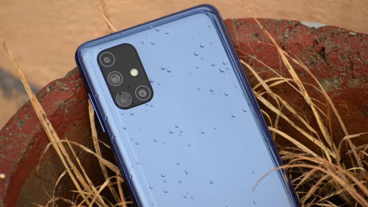 Раскрыты характеристики смартфона Samsung Galaxy M52 5G: батарея 7000 мАч и камера 64 Мп - фото 1