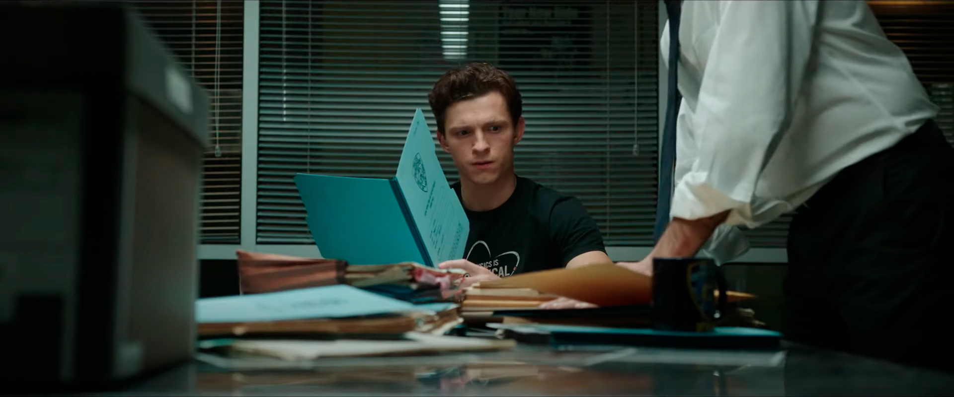 Кадр с предположительным появлением Чарли Кокса в роли Сорвиголовы