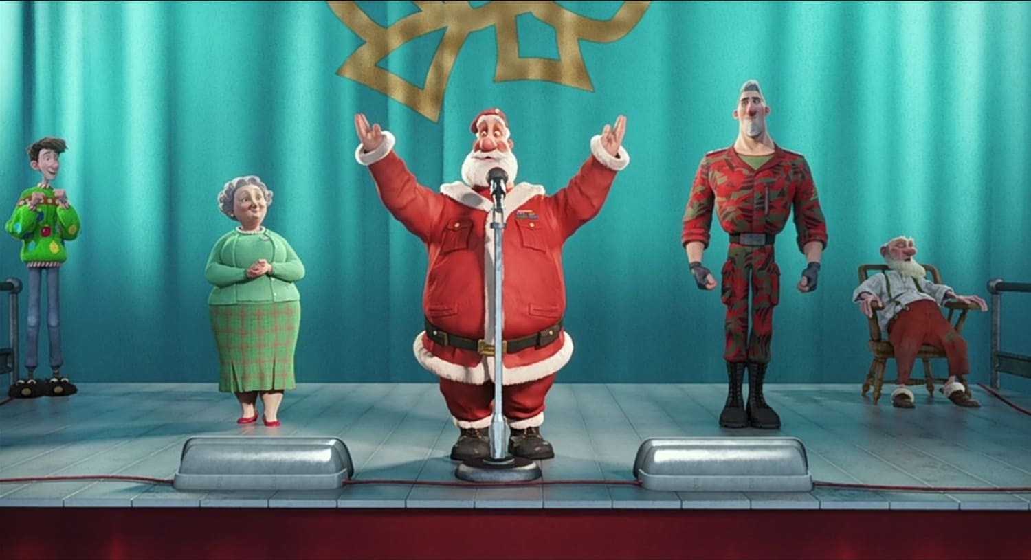 Музыкальный клип на песню Джастина Бибера «Santa Claus is Coming to Town», который играет в конце титров, был показан исключительно в кинотеатрах перед фильмом

Источник: Sony Pictures Animation