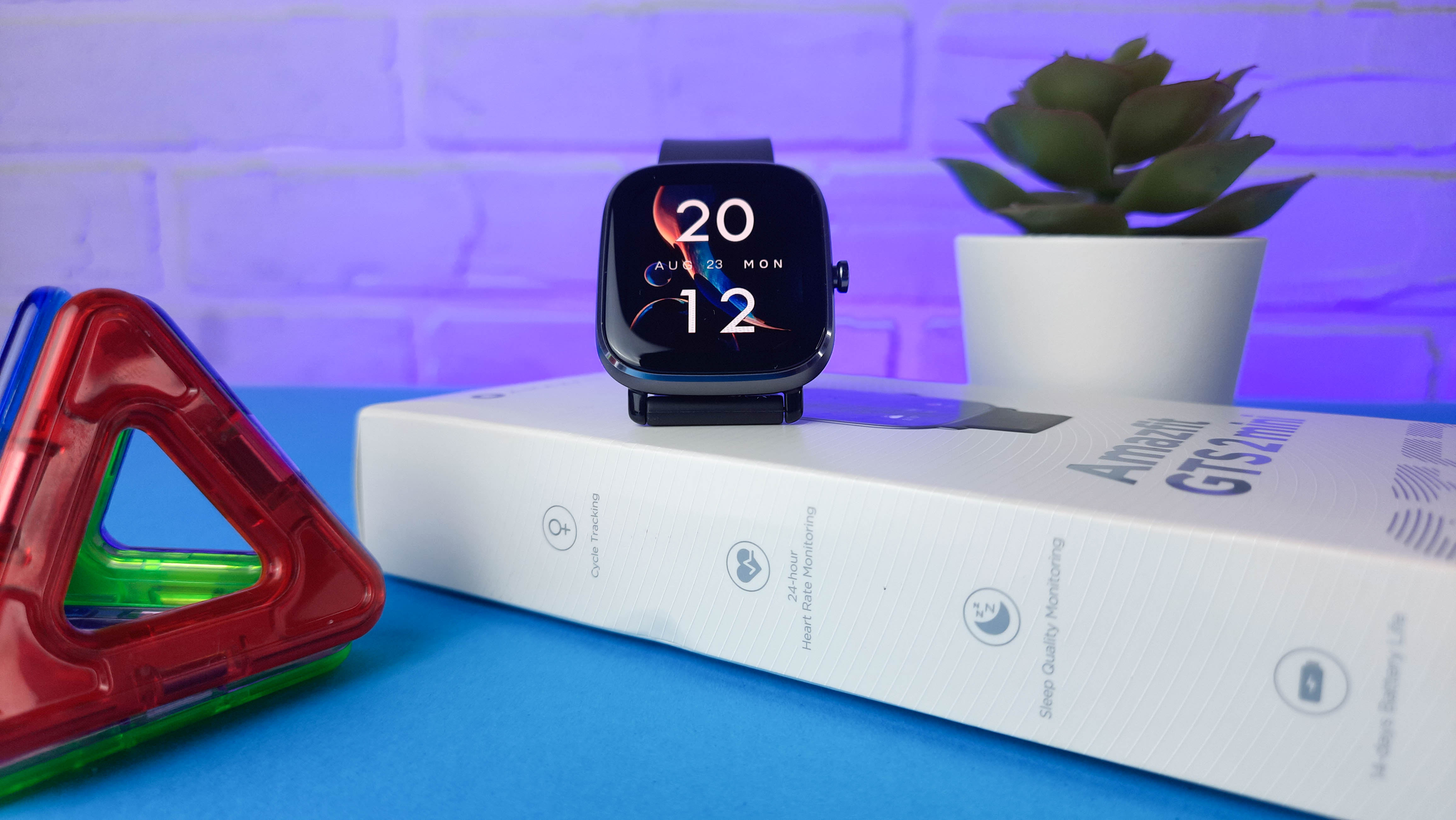 Обзор Amazfit GTS 2 Mini: универсальные смарт-часы с AMOLED-экраном - изображение 13 Обзор Amazfit GTS 2 Mini: универсальные смарт-часы с AMOLED-экраном - фото 13