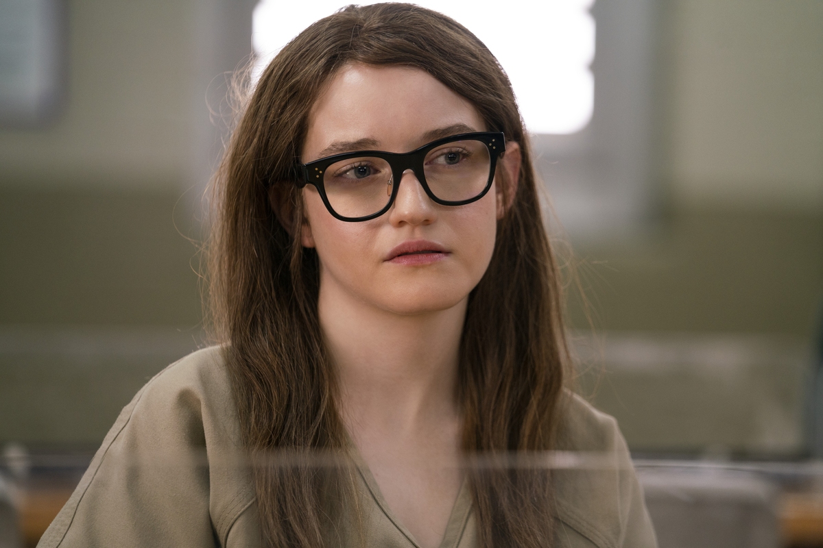 Кадр из сериала «Изобретая Анну». Источник: медиацентр Netflix
