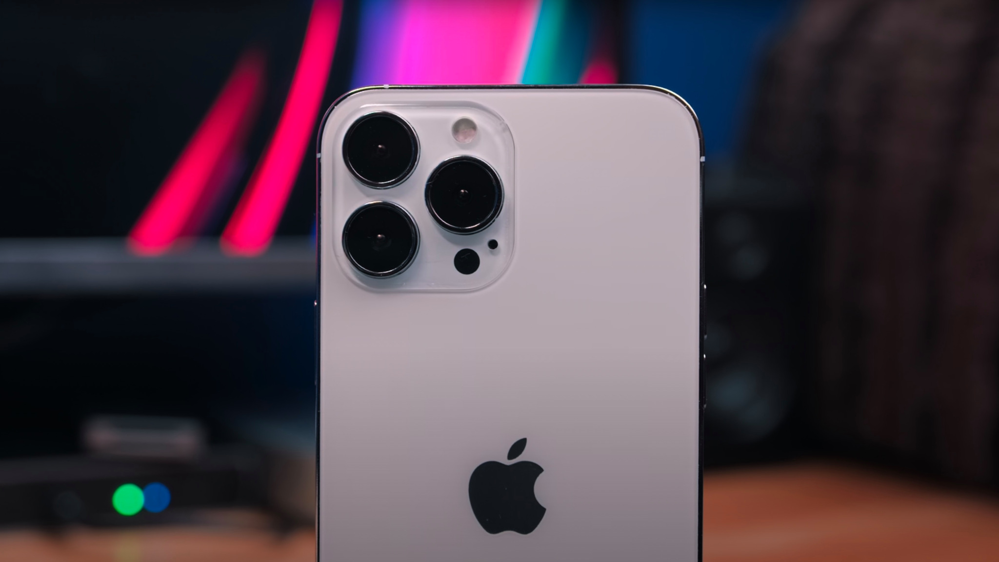 Появились детали осенней презентации Apple: iPhone 13 с экраном 120 Гц, AirPods 3 и другое - фото 1