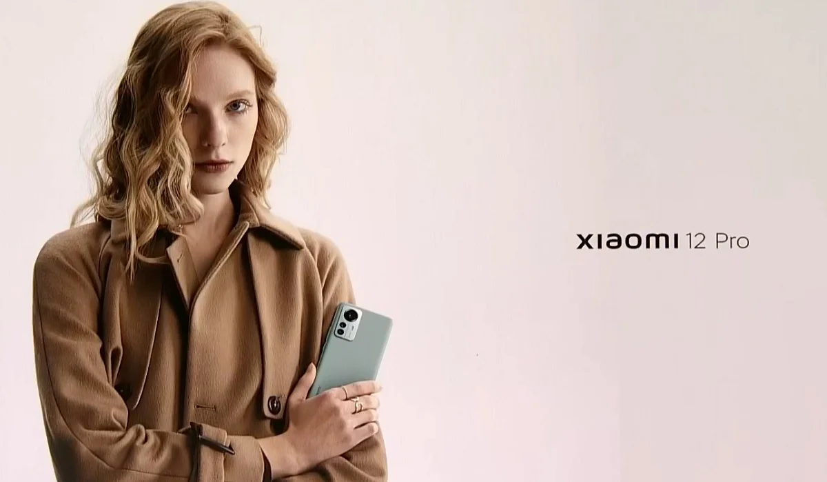 Xiaomi представила смартфон 12 Pro c тремя камерами 50 Мп и быстрой зарядкой 120 Вт - фото 1