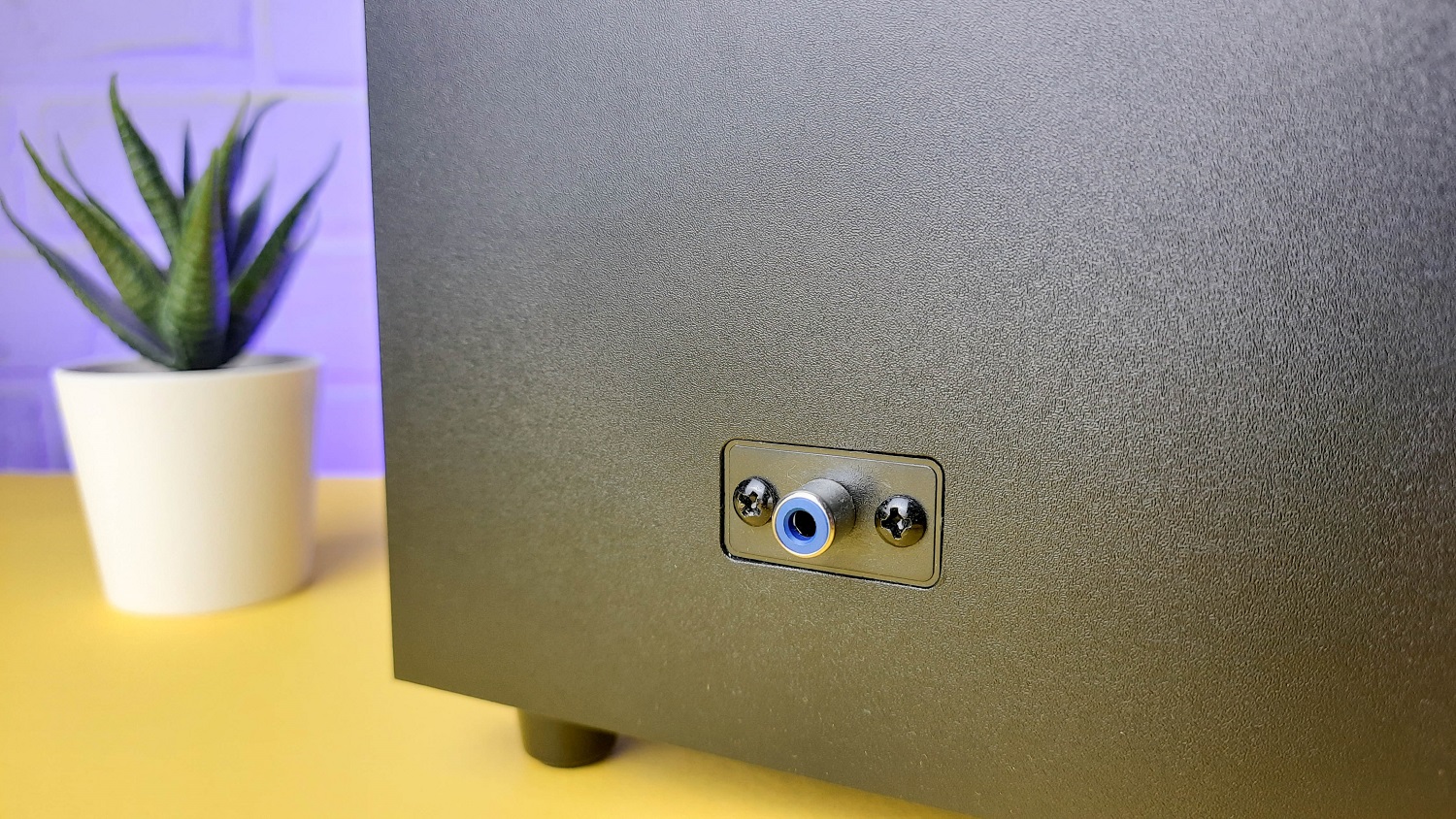 Обзор Creative Pebble Plus: бюджетная акустическая система для игр и кино - изображение 6 Обзор Creative Pebble Plus: бюджетная акустическая система для игр и кино - фото 6