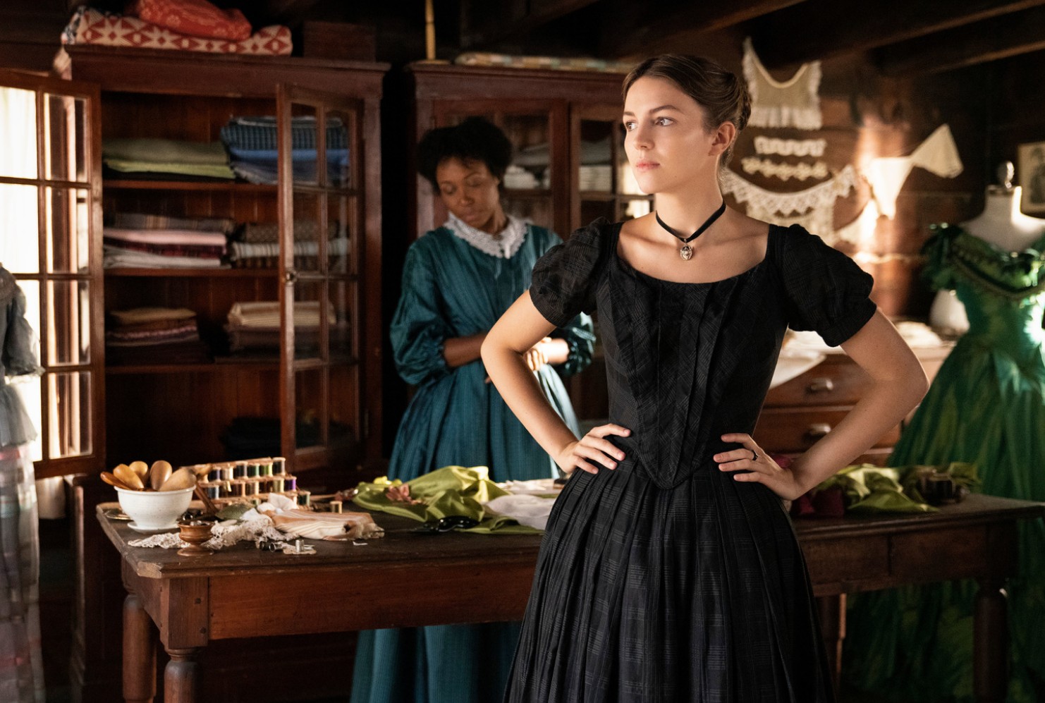 Кадр из сериала «Дикинсон»
Источник: Apple TV