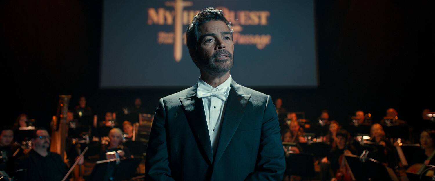 Эсай Моралес исполнит главную роль в криминальной драме «Койот» - фото 1