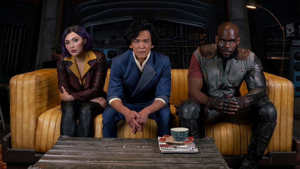 Адаптация культового аниме про команду космических охотников за головами «Ковбой Бибоп» (Cowboy Bebop) от Netflix не понравилась ни зрителям, ни критикам. У экранизации всего 48% «свежести» на Rotten Tomatoes по оценкам рецензентов и 54% позитивных оценок от пользователей. У оригинального аниме на «Томатах» 100% позитива от критиков и 97% — от зрителей. Автор «Канобу» Влад Ватутин разбирает первый 10-серийный сезон адаптации Netflix и рассказывает, почему нового «Ковбоя Бибопа» всё-таки стоит смотреть.