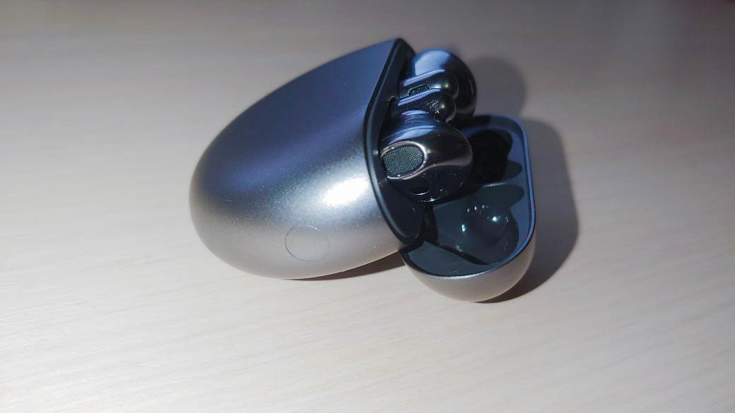 Обзор Huawei FreeBuds 4: как звучат новые премиальные TWS-вкладыши - изображение 2 Обзор Huawei FreeBuds 4: как звучат новые премиальные TWS-вкладыши - фото 2