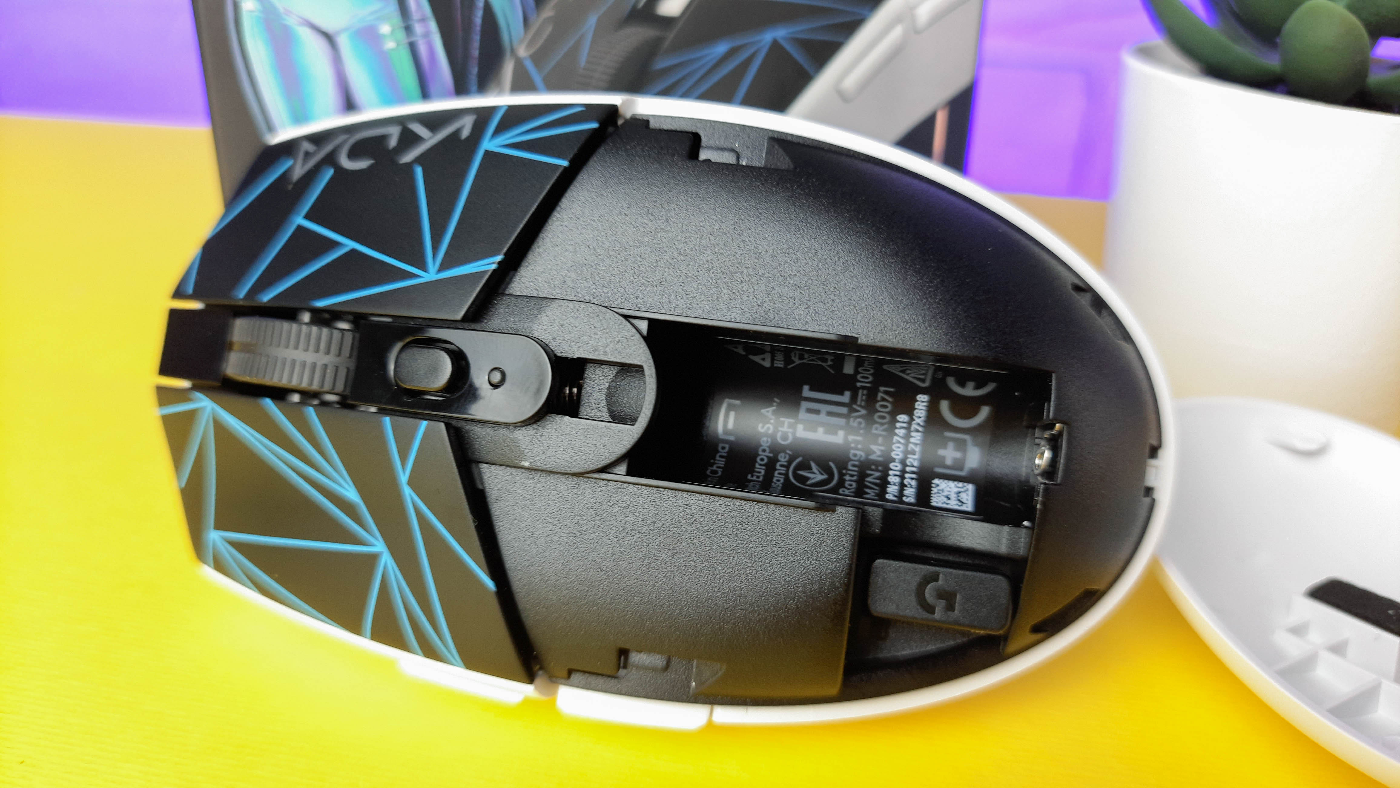 Обзор Logitech G305 K/DA: беспроводная игровая мышка для фанатов K-Pop и League of Legends - изображение 4 Обзор Logitech G305 K/DA: беспроводная игровая мышка для фанатов K-Pop и League of Legends - фото 4