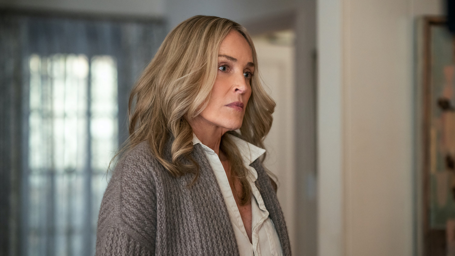 Кадр из сериала «Бортпроводница» (2020 — 2022)