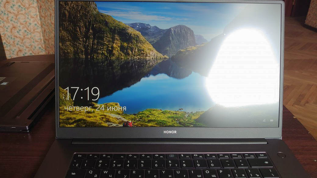 Обзор Honor MagicBook 14 и 15: как ведёт себя в играх и работе новый компактный ультрабук - фото 7