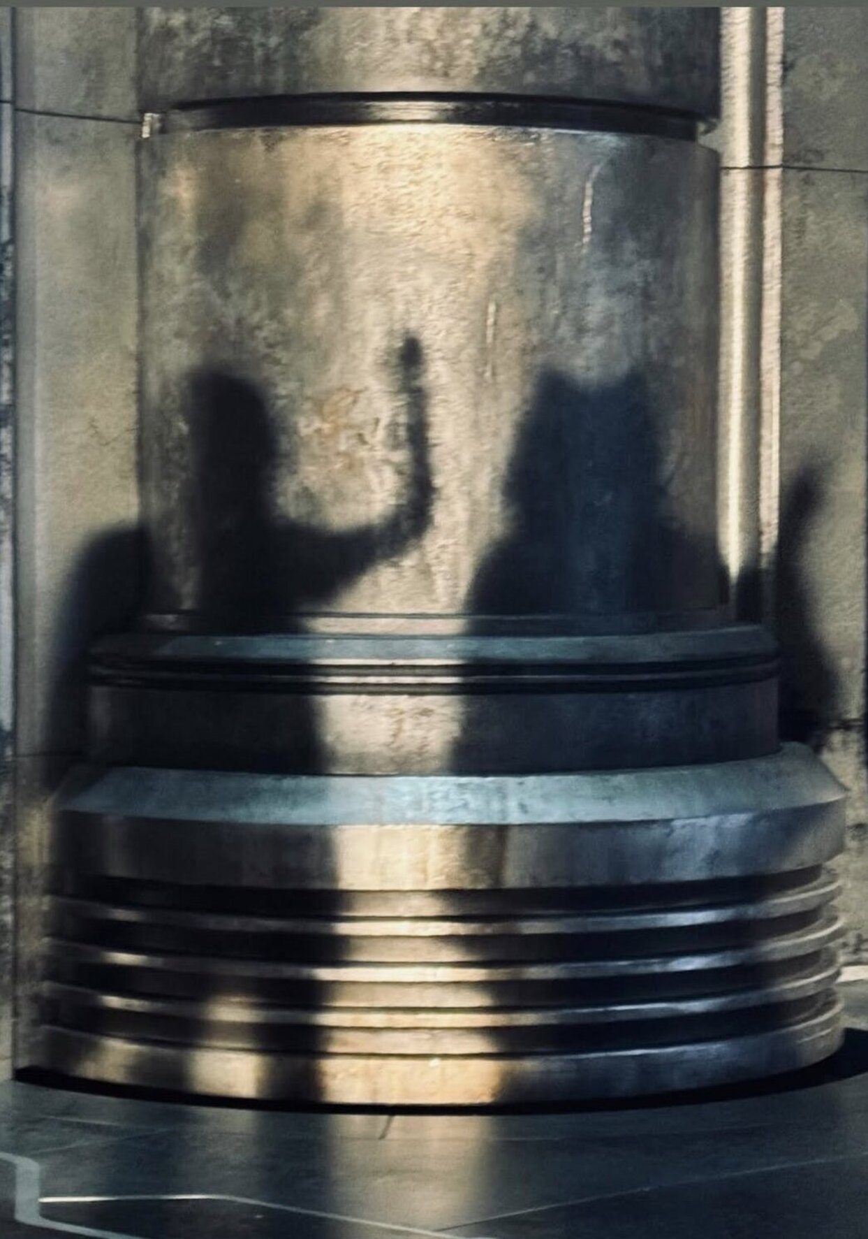 фотография взята с [X](https://x.com/sw_holocron/status/1975247457928781970/photo/1)