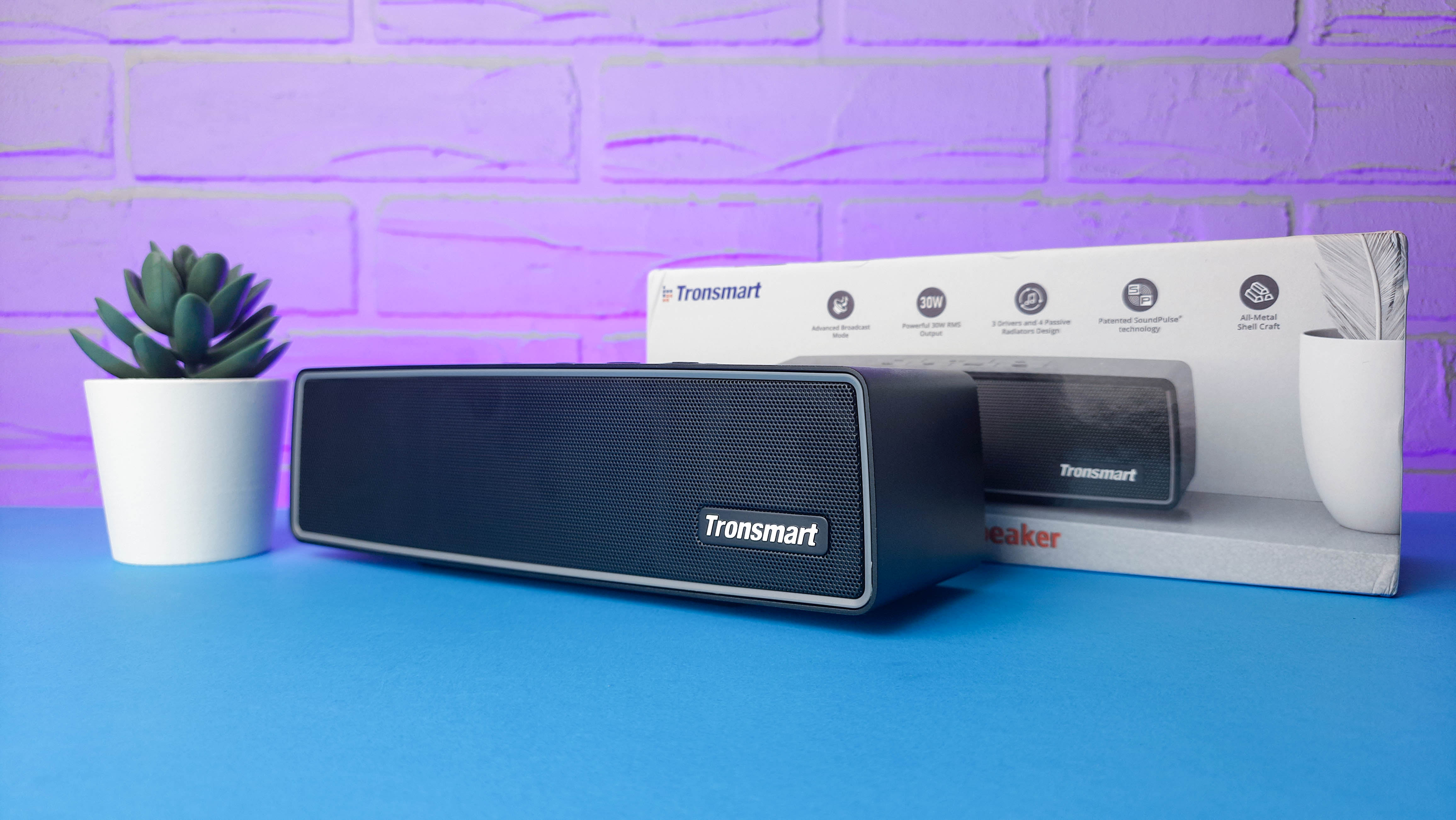 Обзор Tronsmart Studio: портативная колонка со встроенным сабвуфером - фото 2