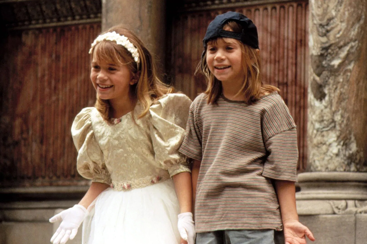 Фильм «Двое: я и моя тень» получил премию Kids' Choice Award за «любимую киноактрису» (Мэри-Кейт Олсен и Эшли Олсен)

Источник: Warner Bros.