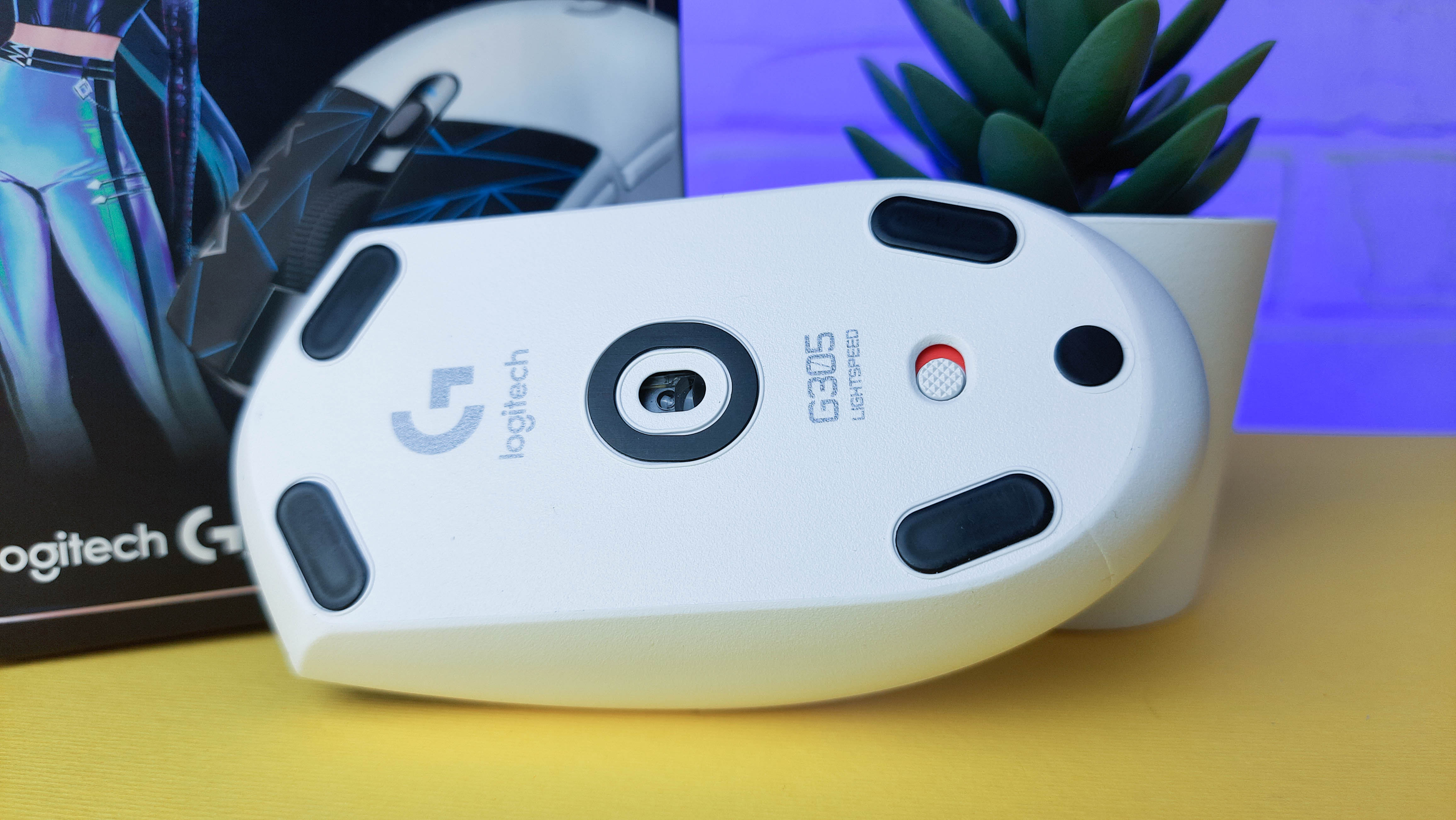 Обзор Logitech G305 K/DA: беспроводная игровая мышка для фанатов K-Pop и League of Legends - изображение 7 Обзор Logitech G305 K/DA: беспроводная игровая мышка для фанатов K-Pop и League of Legends - фото 7