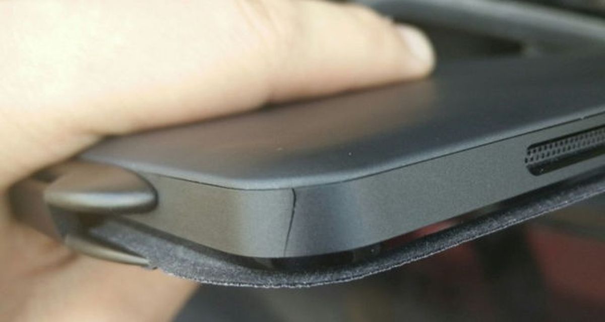 Владельцы OLED-версии Steam Deck пожаловались на трескающиеся корпуса - изображение 2 Владельцы OLED-версии Steam Deck пожаловались на трескающиеся корпуса - фото 2