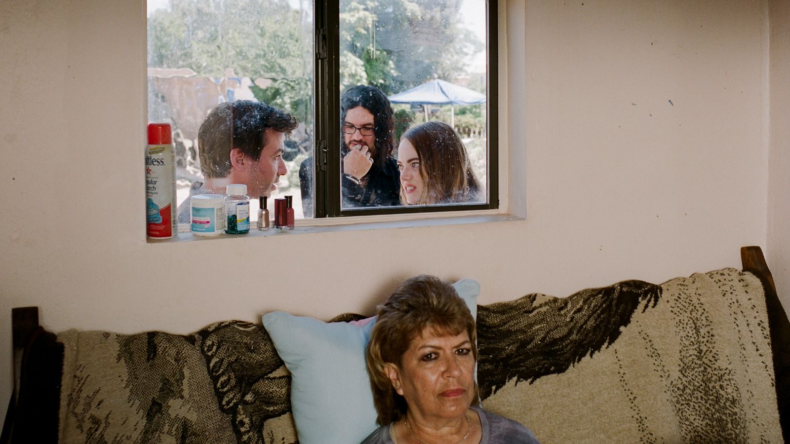 Рецензия на «Проклятие»: неуютный сериал о проклятых кринжем - фото 1