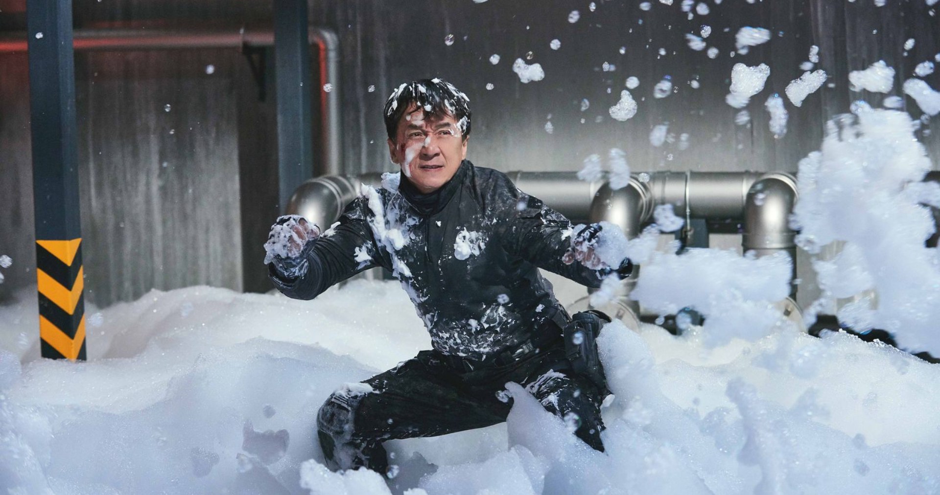 Рецензия на фильм «Круче некуда»: эскапистское бадди-муви с Джеки Чаном и Джоном Синой - изображение 4 Рецензия на фильм «Круче некуда»: эскапистское бадди-муви с Джеки Чаном и Джоном Синой - фото 4