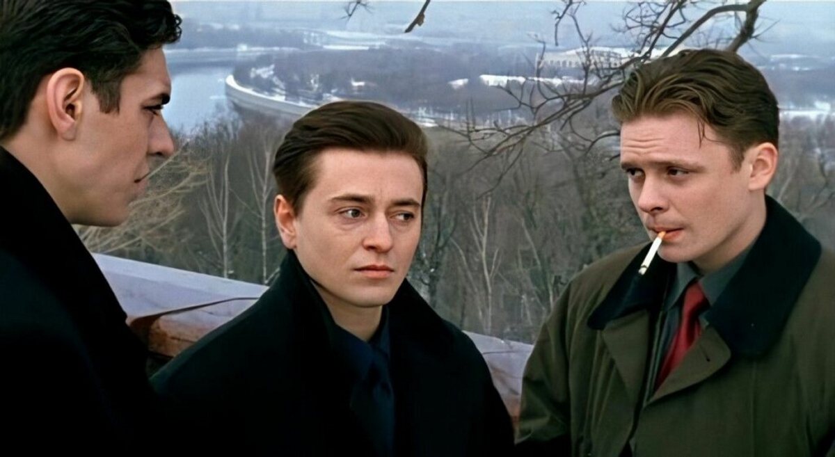 Сотня альтернатив: топ сериалов от ситкомов до криминальных драм - фото 47