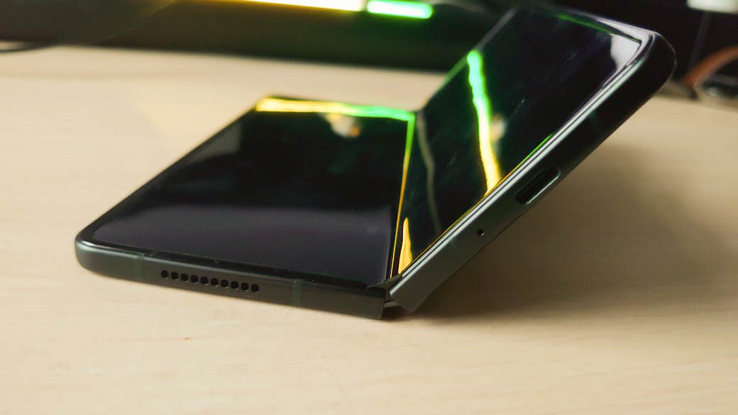 Обзор Samsung Galaxy Z Fold 3: народный флагман или игрушка для богатых энтузиастов? - фото 4