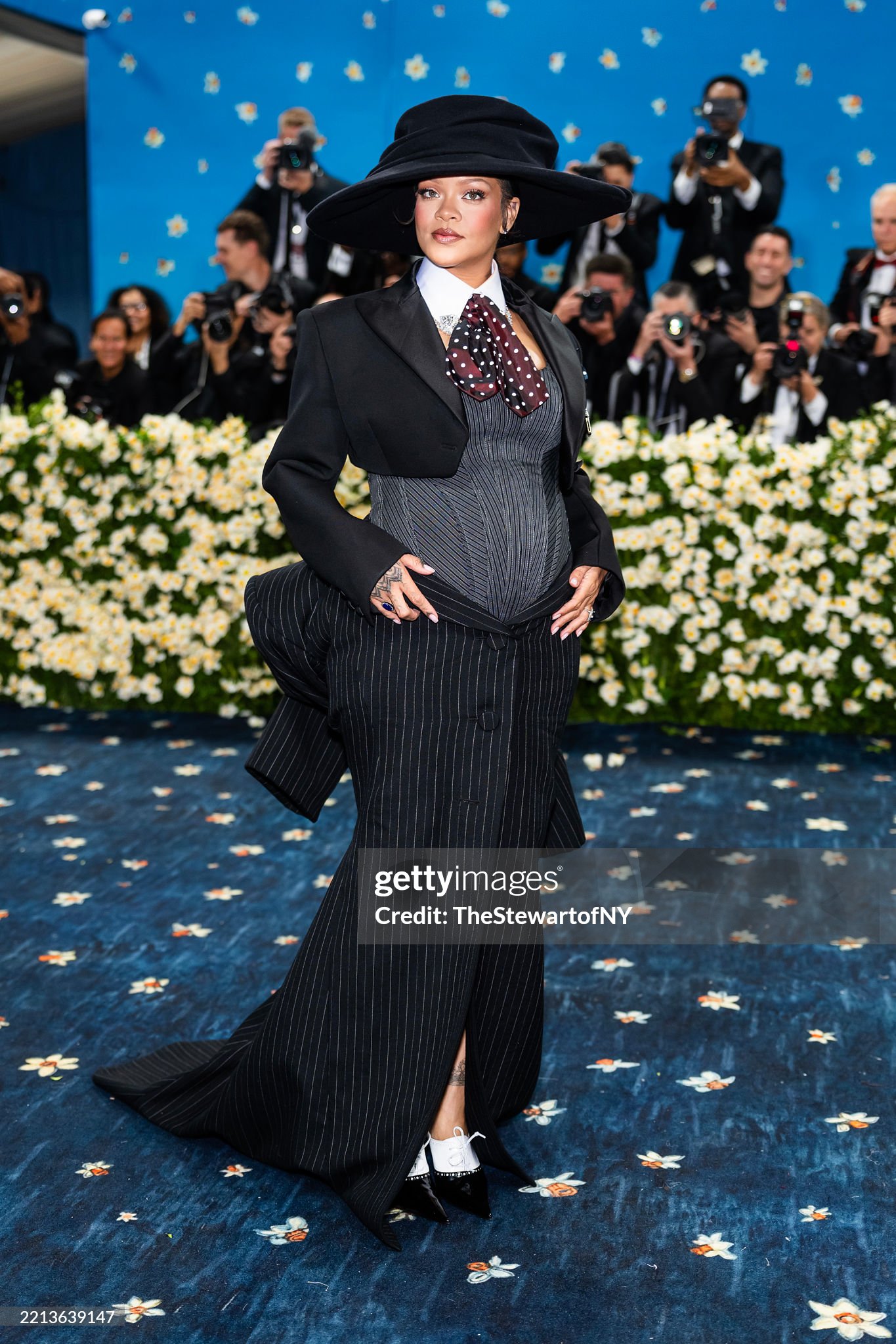 Met Gala 2025: кажется, самый слабый бал Института костюма - изображение 2 Met Gala 2025: кажется, самый слабый бал Института костюма - фото 2