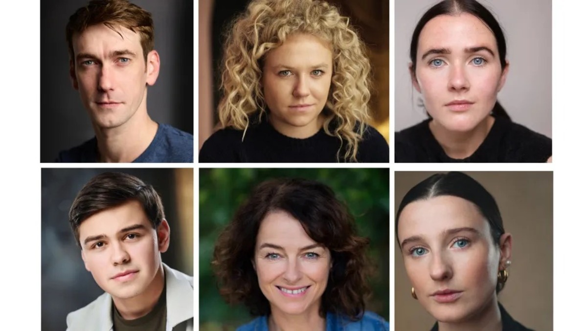 На фото (слева направо):Теренс Рей_, _Салли Мессэм_, _Садхбх Малин_, _Гарри Итон_, _Аннабелл Даулер_, _Эйлса Дэвидсон