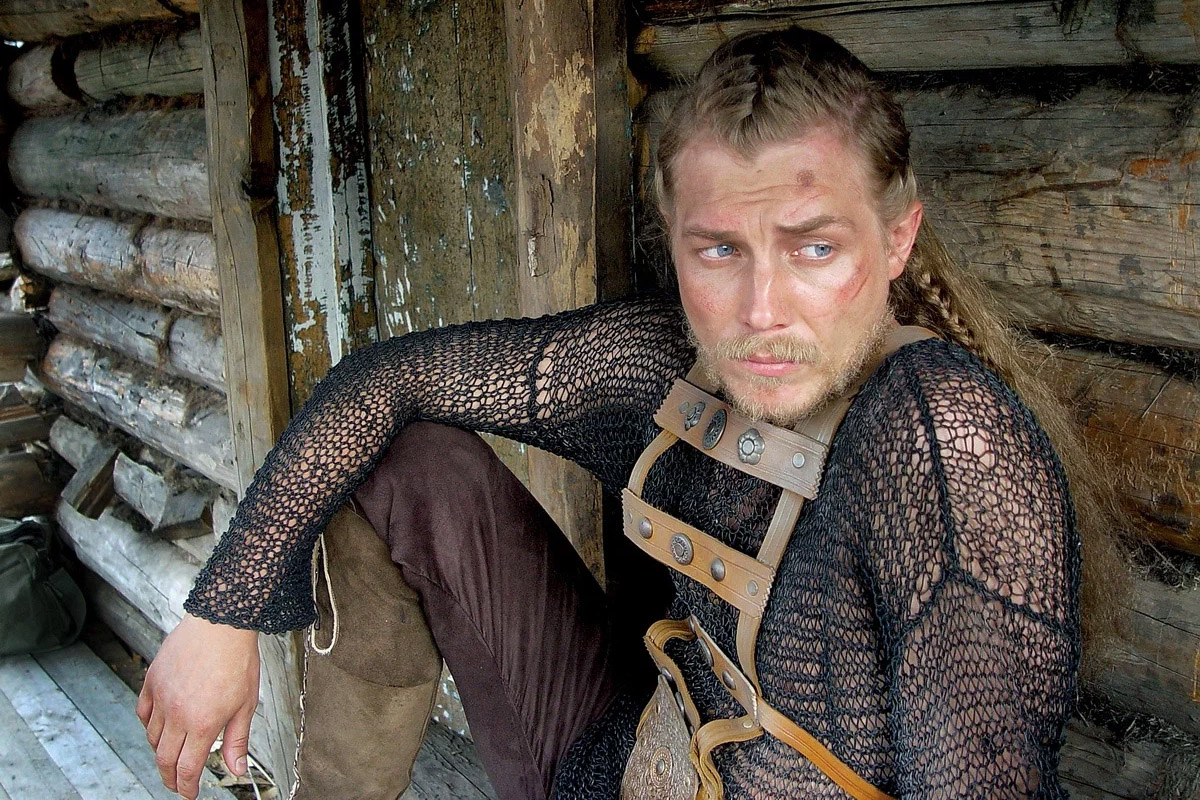 Значительная часть сериала «Молодой Волкодав» снималась на территории древних крымских городов Эски-Кермен и Мангуп и в их окрестностях
Источник: НТВ