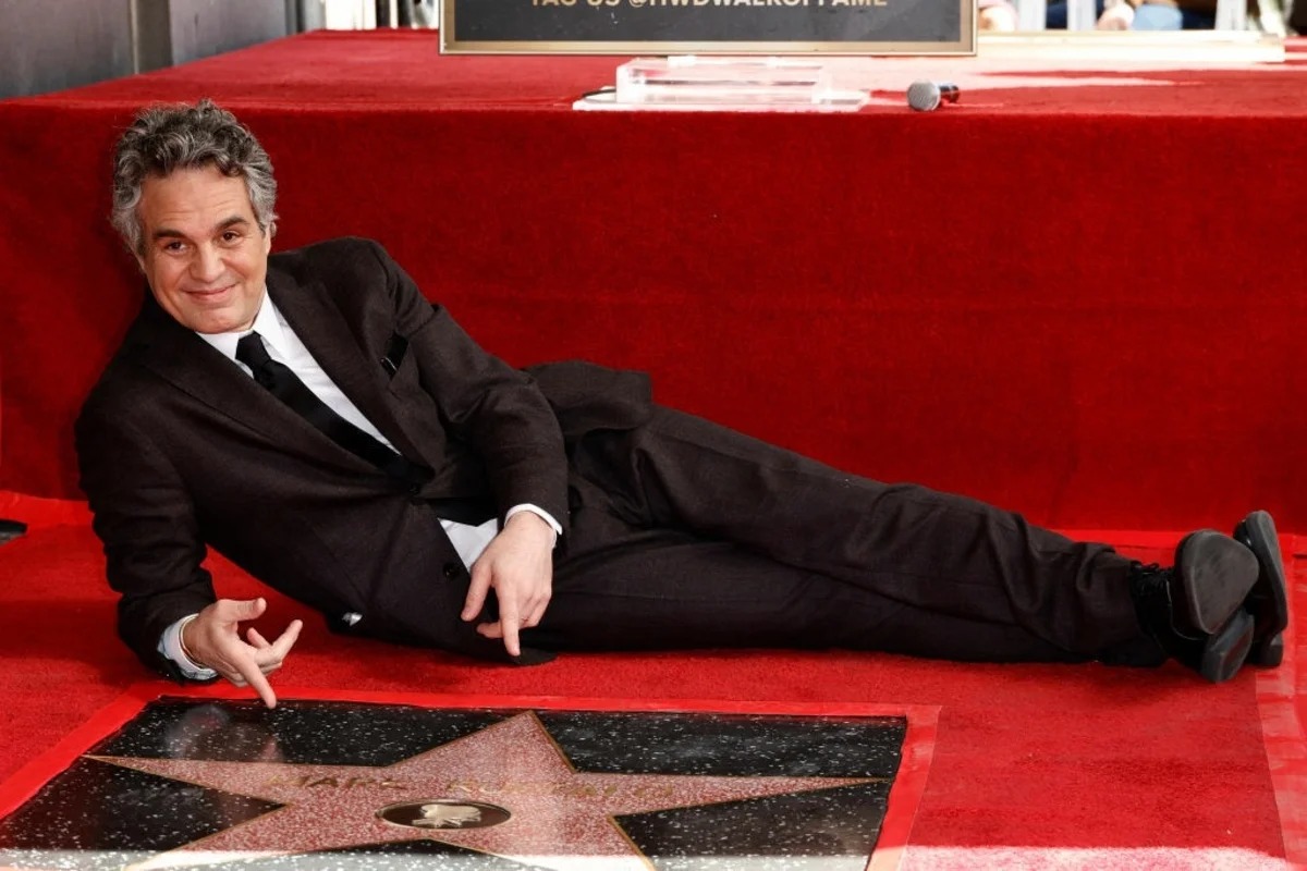 Марк Руффало получил именную звезду на «Аллее Славы»