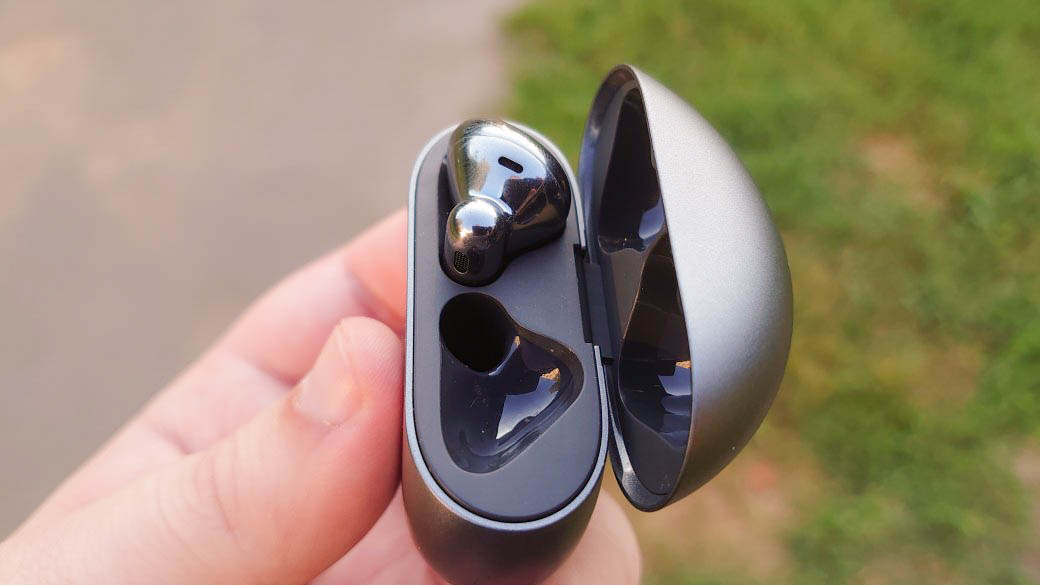 Обзор Huawei FreeBuds 4: как звучат новые премиальные TWS-вкладыши - изображение 4 Обзор Huawei FreeBuds 4: как звучат новые премиальные TWS-вкладыши - фото 4