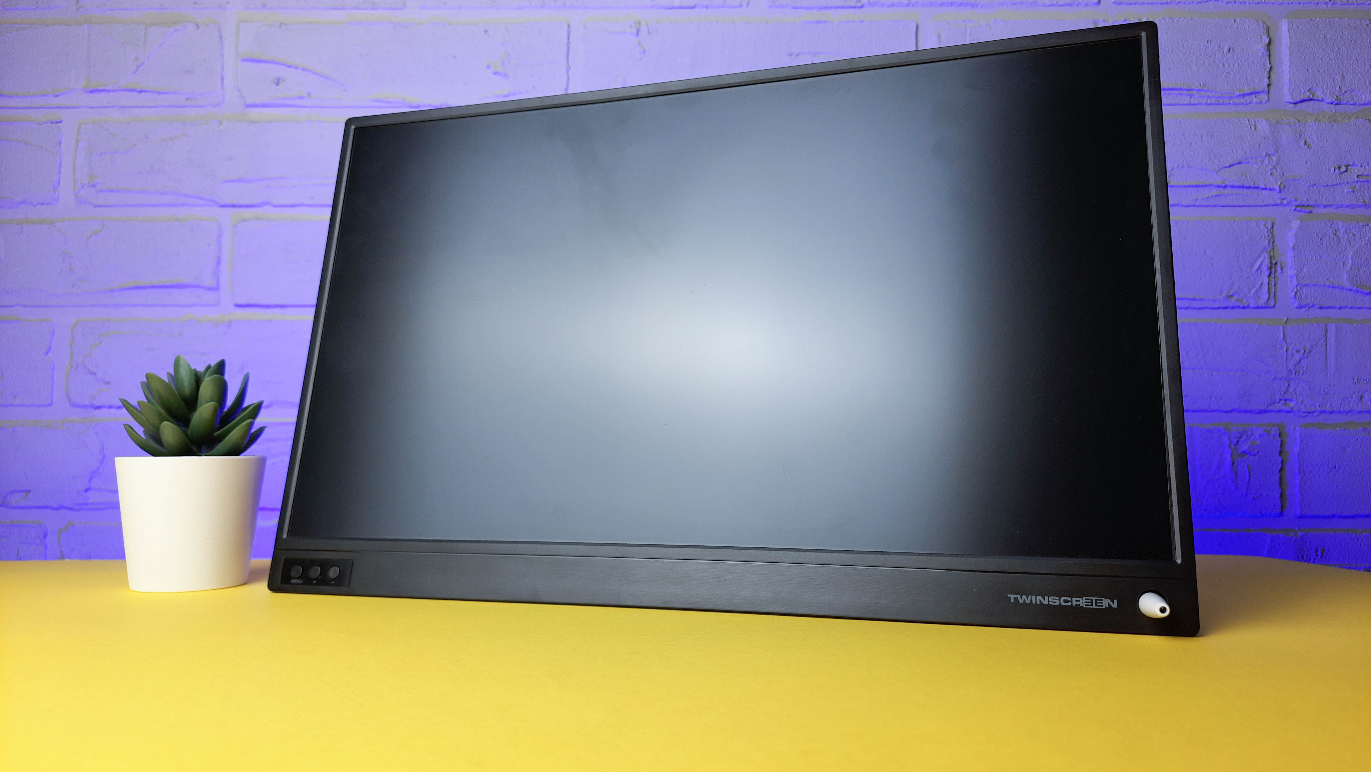 Обзор Prestigio Twinscreen 16: портативный дисплей для игр и работы - фото 16