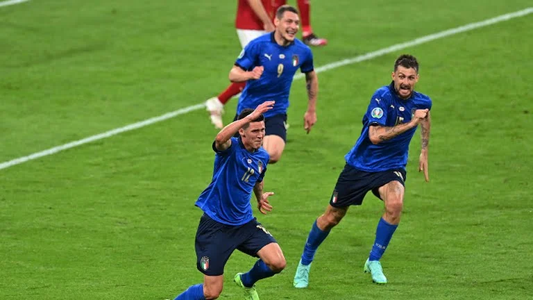 Плей-офф на Евро—2020: Италия обыграла Австрию в овертайме и прошла в четвертьфинал - фото 2