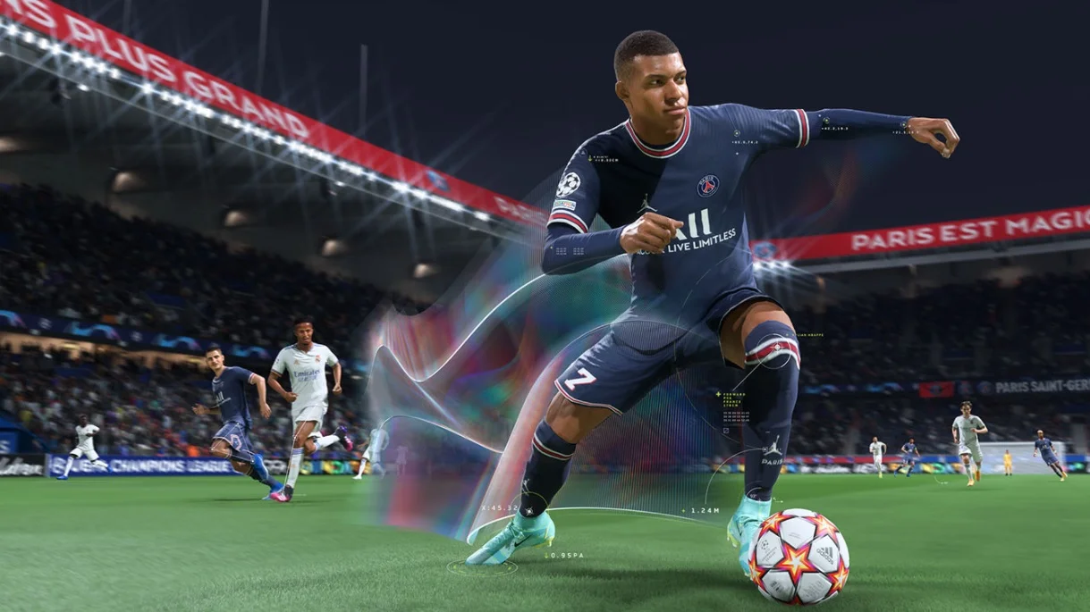 FIFA 22 — новая часть серии популярных футбольных симуляторов. Издатель и разработчик Electronic Arts снова не стал кардинально менять формулу, по которой работает FIFA, но добавил значительные нововведения, которые вполне могут изменить впечатления от игры. Рассказываем о трёх ключевых изменения FIFA 22, по сравнению с предыдущими частями серии.