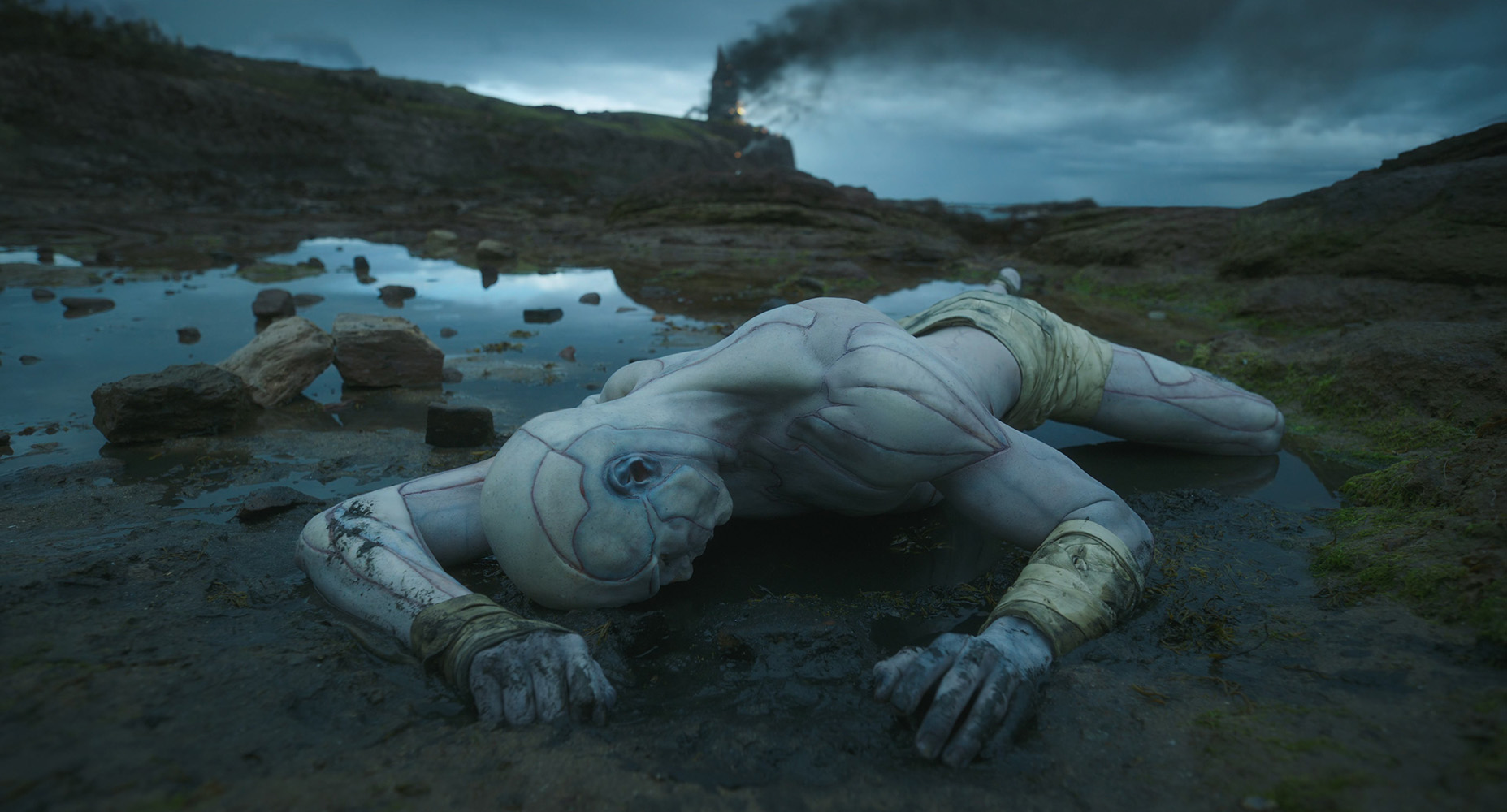 Шутка про «кадр из „Прометея“» в каком-то смысле не шутка (см. название оригинального романа)

Кадр из «Франкенштейна»: Netflix