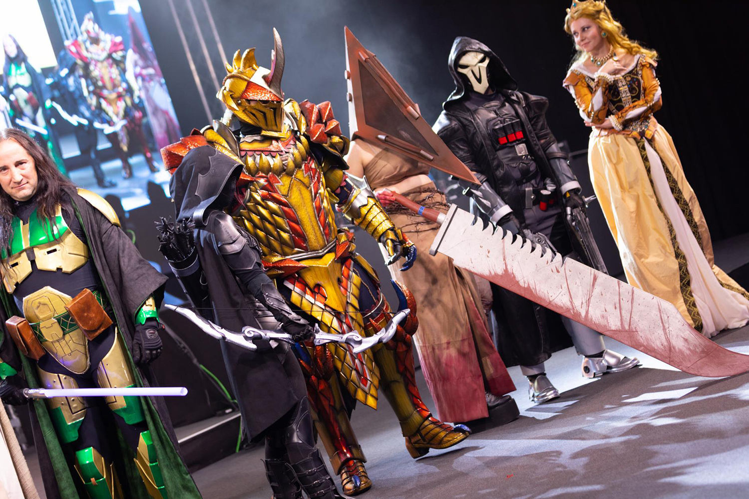 Даже с помощью AliExpress можно сделать крутой косплей