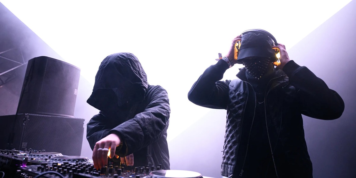 Two Shell Фото: Metty Unuabona